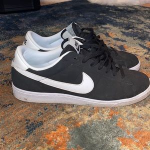 Nike Blazer Low top men’s size 11